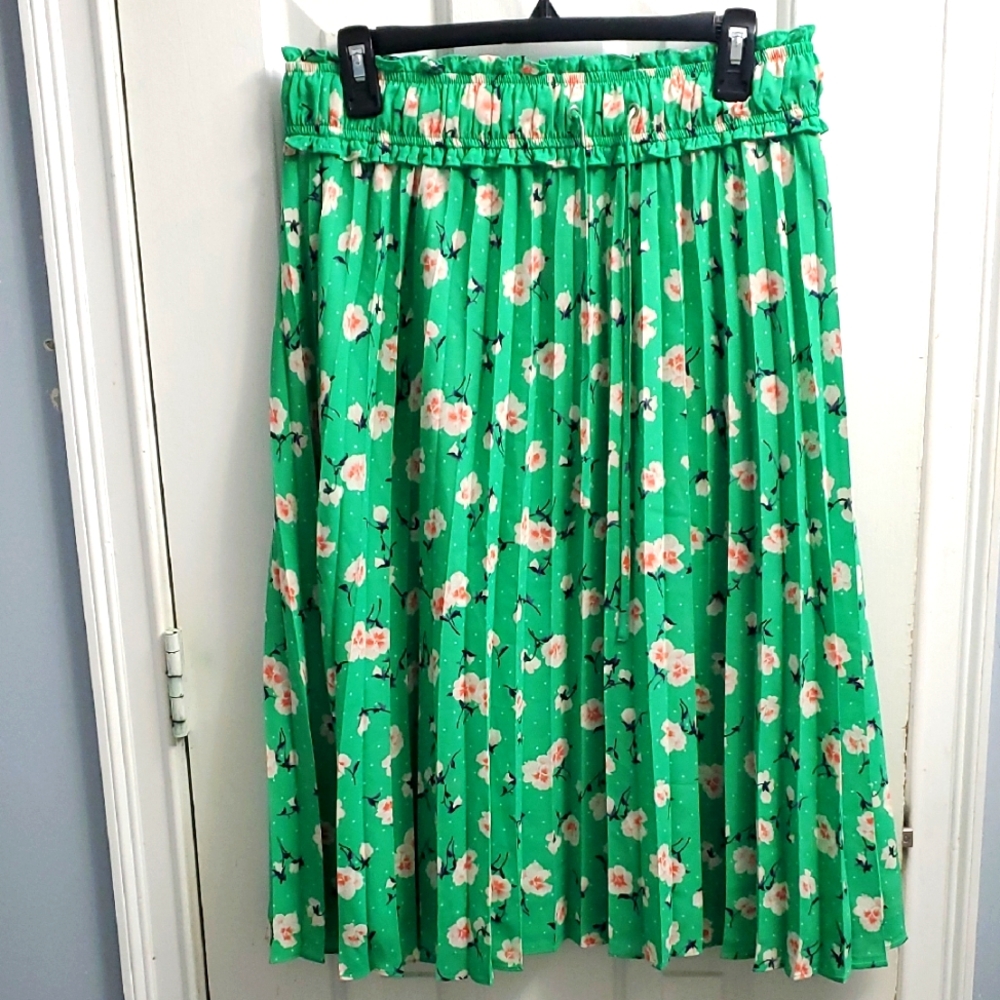 Maison Jules Green Floral Pleated A-Line Skirt Size L